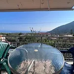 Dhoma Plazhi Husi *