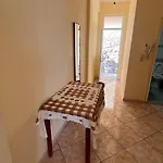 Dhoma Plazhi Husi * Borsh