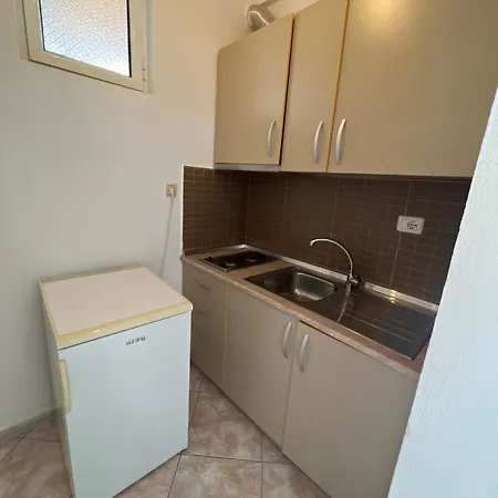 Dhoma Plazhi Husi Privat bolig