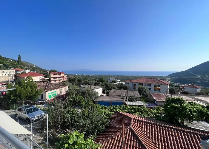 Dhoma Plazhi Husi *