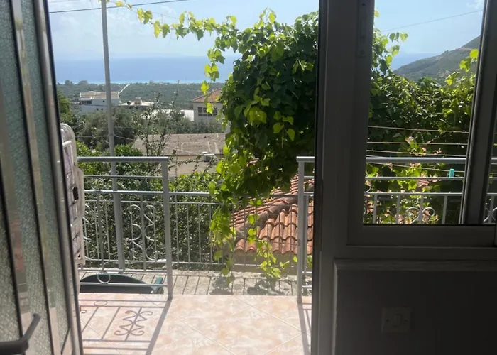 Dhoma Plazhi Husi Pansiyon *