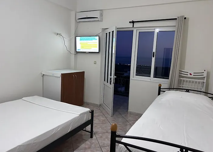 Dhoma Plazhi Husi Pansiyon Borş
