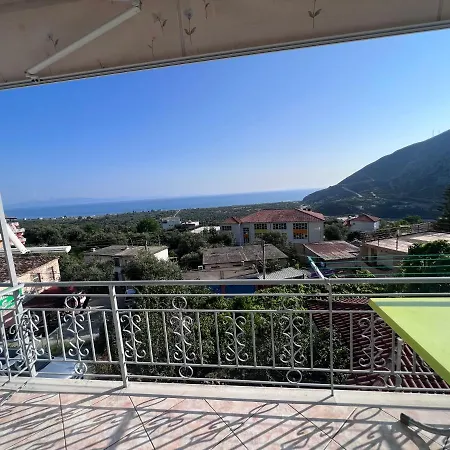 Dhoma Plazhi Husi Alloggio in famiglia *