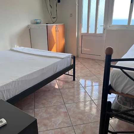 Dhoma Plazhi Husi * Borsh