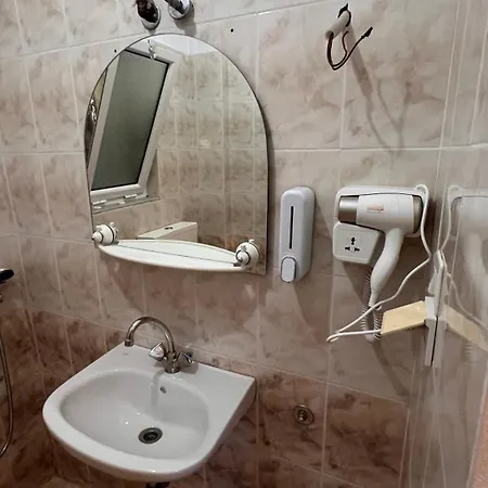 Privatunterkunft Dhoma Plazhi Husi