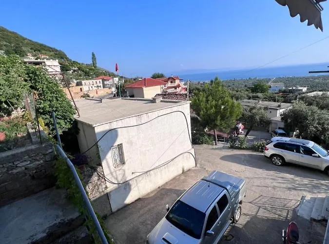 Dhoma Plazhi Husi Séjour chez l'habitant *