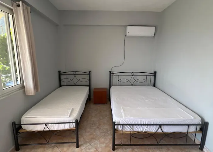 民宿 Dhoma Plazhi Husi