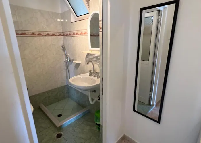 Privatunterkunft Dhoma Plazhi Husi