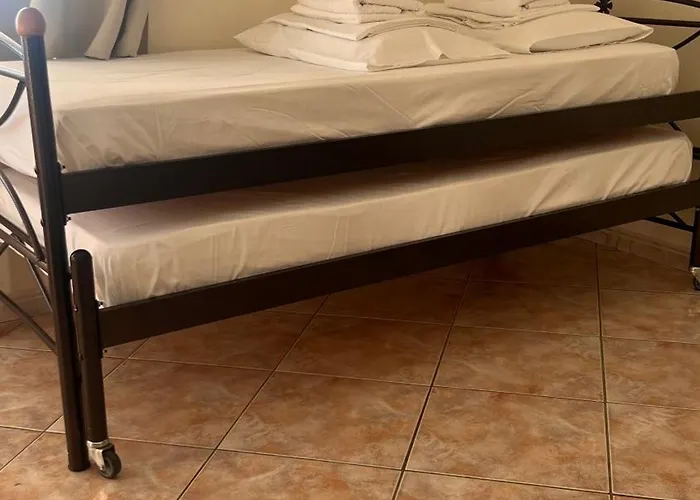 Dhoma Plazhi Husi Privatunterkunft *